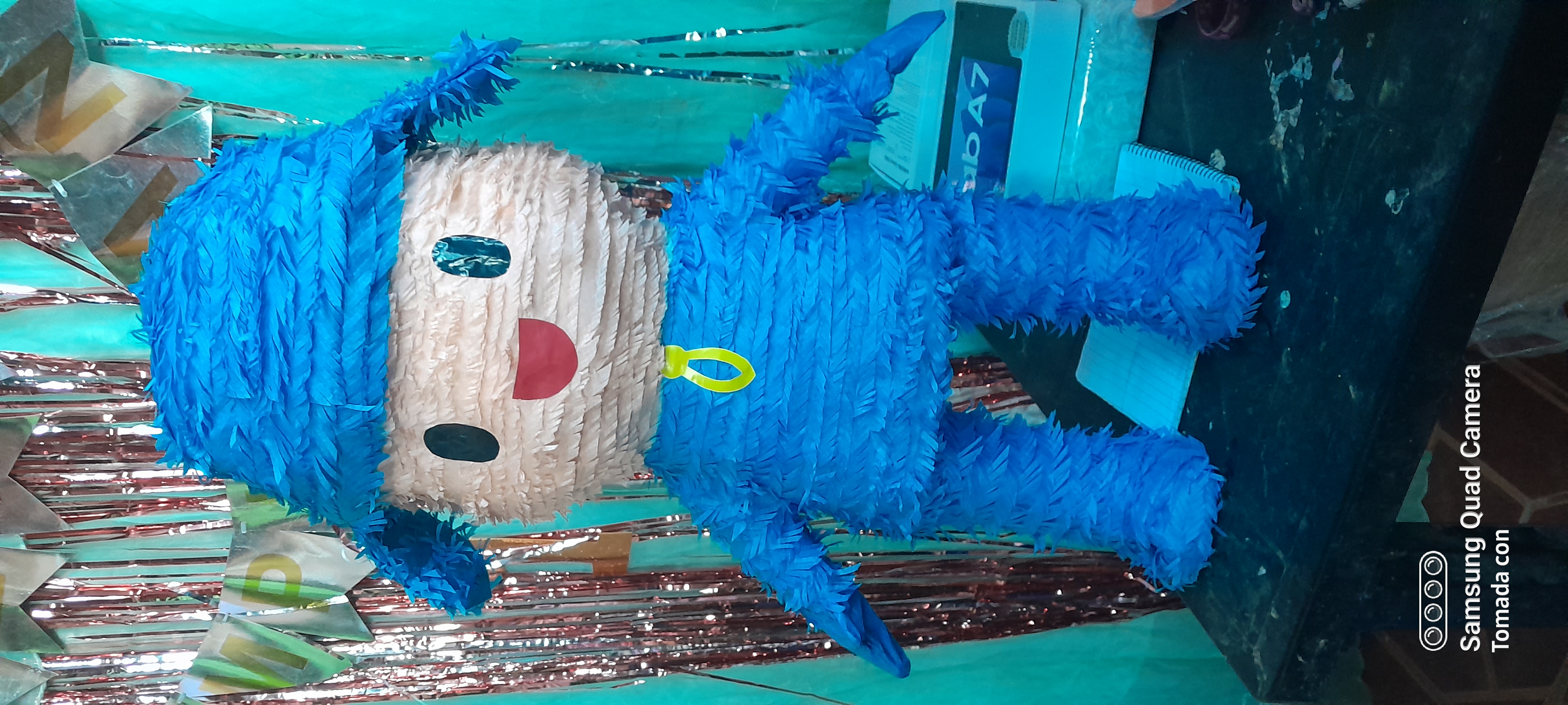 PIÑATA DE POCOYO DE 30 PULGADAS DE ALTO